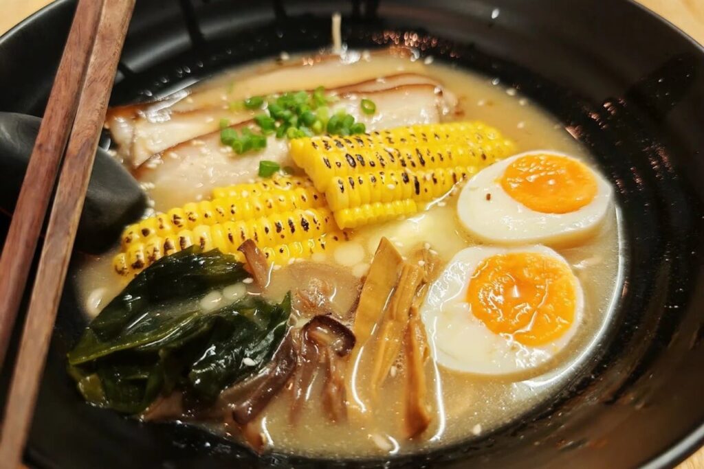 3. Rika Ramen - 7 ร้านราเมง (Ramen) ย่านอารีย์-สะพานควาย น้ำซุปเป็นเอกลักษณ์ อร่อยจนต้องไปซ้ำ