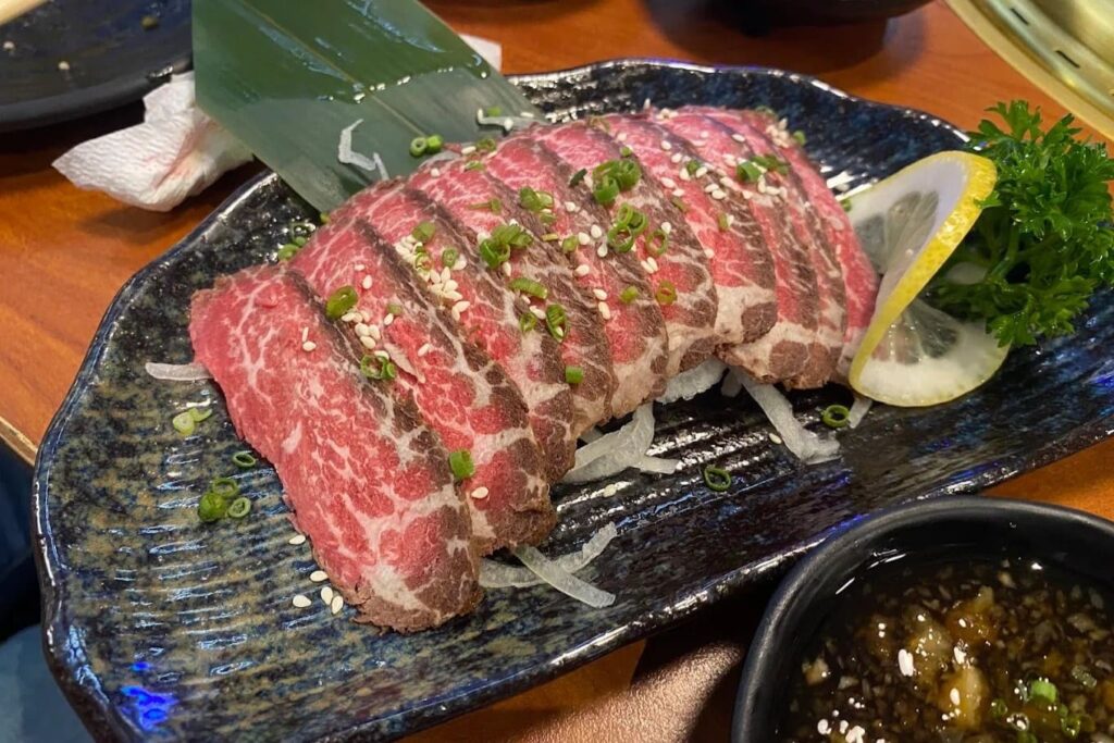 3. WaQ Yakiniku Esplanade Ratchada - 10 ร้านยากินิกุ (Yakiniku) แถวพระราม 9 เนื้อพรีเมียม บุฟเฟต์จัดเต็ม