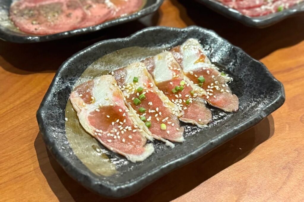 3. WaQ Yakiniku Esplanade Ratchada - 10 ร้านยากินิกุ (Yakiniku) แถวพระราม 9 เนื้อพรีเมียม บุฟเฟต์จัดเต็ม