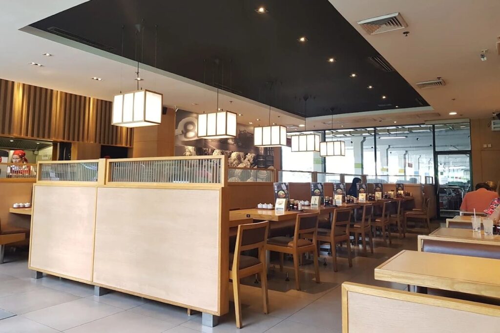 4. Hachiban - 10 ราเมง (Ramen) รัชดา ตามพิกัดร้านอร่อยได้ตั้งแต่มื้อเที่ยงยันดึก