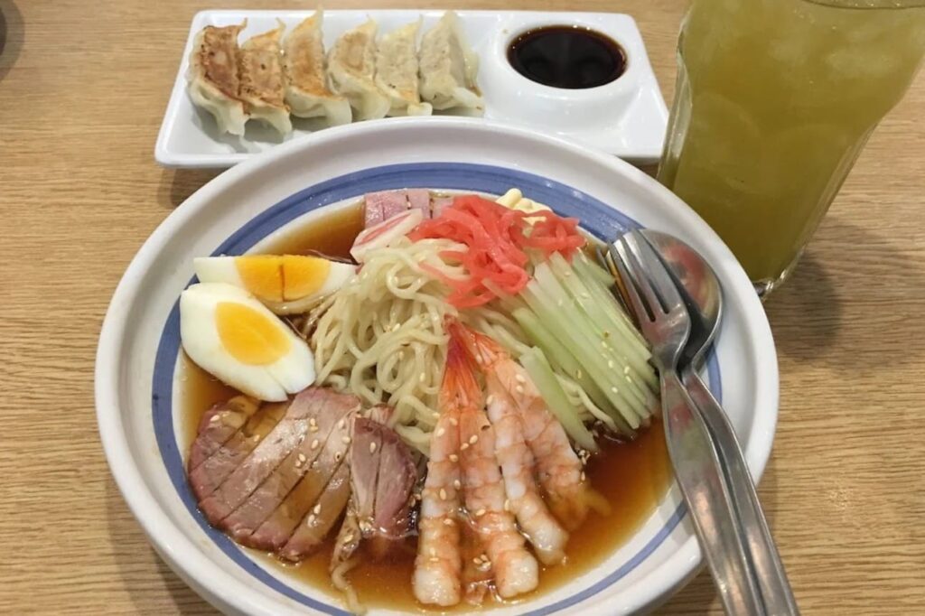 4. Hachiban - 10 ราเมง (Ramen) รัชดา ตามพิกัดร้านอร่อยได้ตั้งแต่มื้อเที่ยงยันดึก