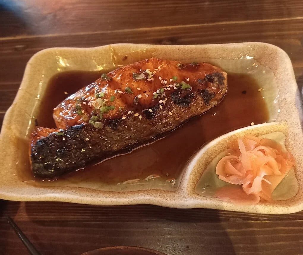 4. Kenshin Izakaya Thaniya - 9 ร้านอิซากายะ (Izakaya) ย่านสาทร เช็กอินร้านนั่งชิลหลังเลิกงาน บรรยากาศดี