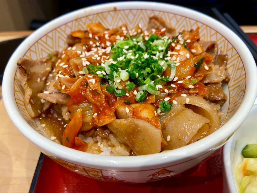 4. Sukiya - 9 ร้านอาหารญี่ปุ่นในยูเนี่ยน มอลล์ (Union Mall) อัปเดตล่าสุด อร่อยคุ้ม เดินห้างเสร็จแวะกินได้เลย
