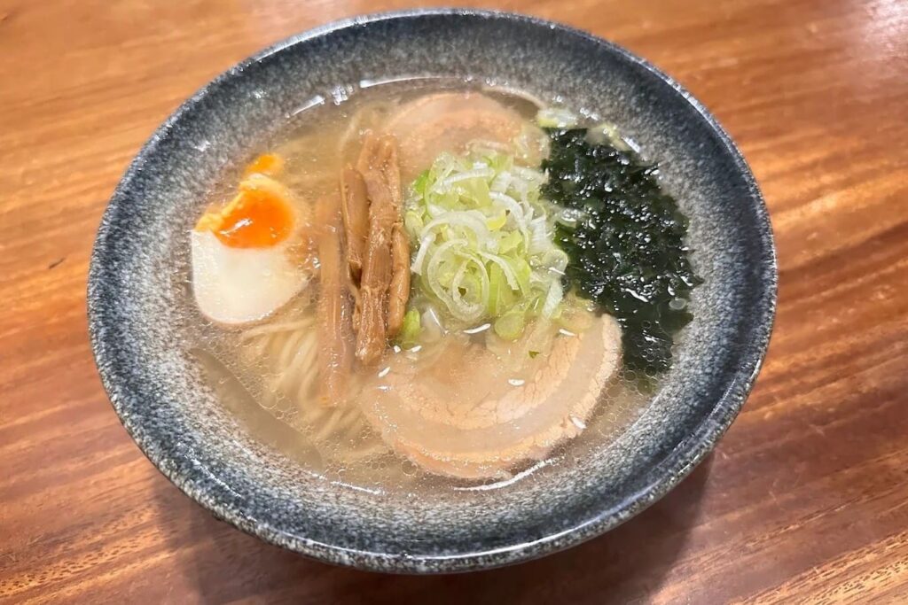 5. Ramen Ajisai Saphan Khwai - 7 ร้านราเมง (Ramen) ย่านอารีย์-สะพานควาย น้ำซุปเป็นเอกลักษณ์ อร่อยจนต้องไปซ้ำ