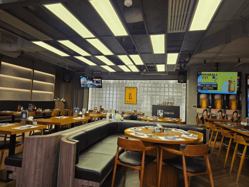 5. Shikiya Izakaya - 9 ร้านอิซากายะ (Izakaya) ย่านสาทร เช็กอินร้านนั่งชิลหลังเลิกงาน บรรยากาศดี
