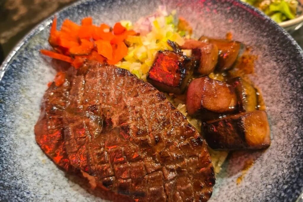 5. YakiMachi - 10 ร้านยากินิกุ (Yakiniku) แถวพระราม 9 เนื้อพรีเมียม บุฟเฟต์จัดเต็ม