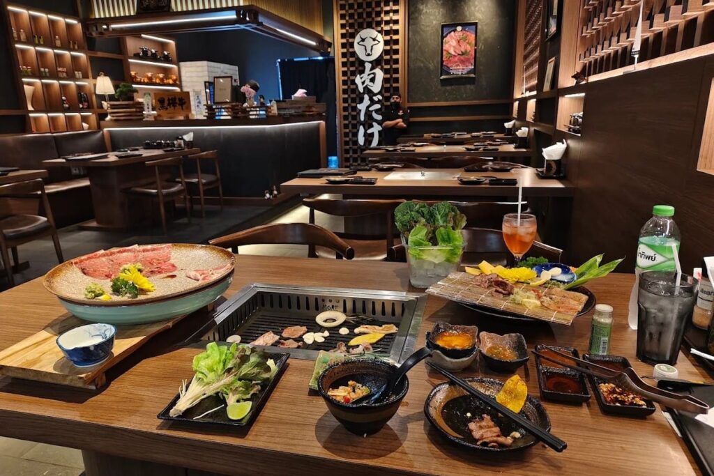 6. Halal Wagyu Yakiniku - 10 ร้านยากินิกุ (Yakiniku) แถวพระราม 9 เนื้อพรีเมียม บุฟเฟต์จัดเต็ม