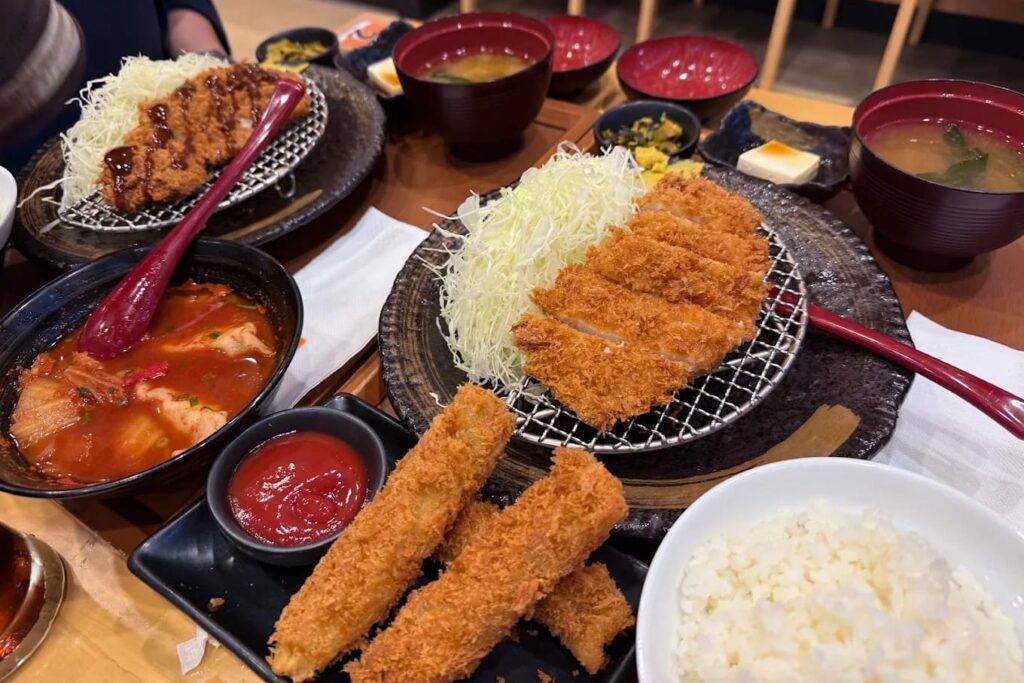 6. Katsuya - 9 ร้านอาหารญี่ปุ่นในยูเนี่ยน มอลล์ (Union Mall) อัปเดตล่าสุด อร่อยคุ้ม เดินห้างเสร็จแวะกินได้เลย