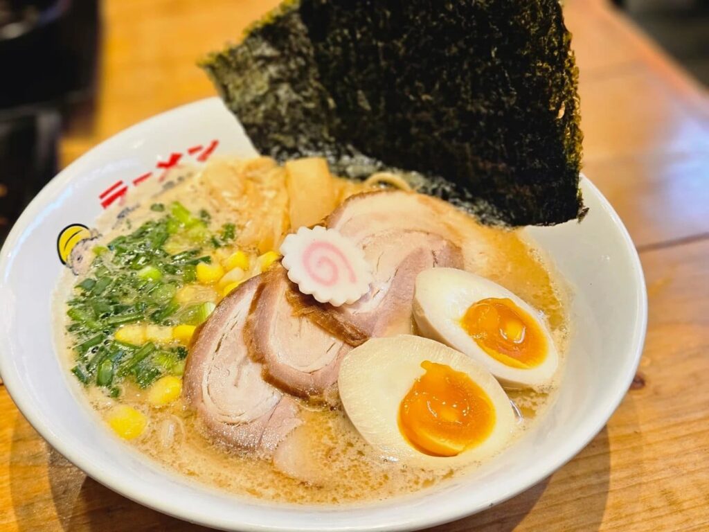 6. Ozawa Ramen - 10 ราเมง (Ramen) รัชดา ตามพิกัดร้านอร่อยได้ตั้งแต่มื้อเที่ยงยันดึก