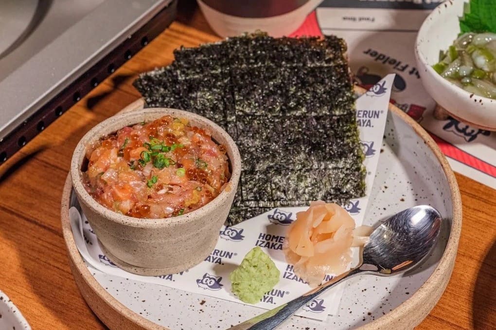 7. HOMERUN IZAKAYA - 10 ร้านอิซากายะ (Izakaya) เอกมัย บรรยากาศสุดชิล นั่งดื่มฟิน กินเพลินหลังเลิกงาน