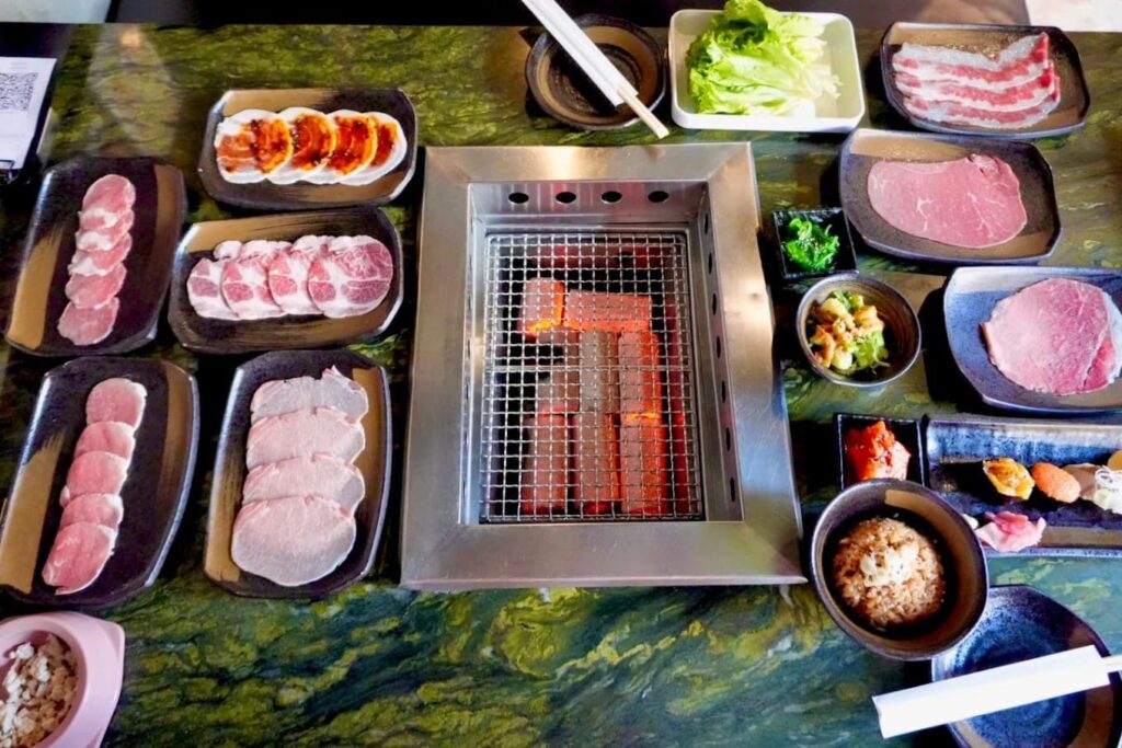 7. KO-YA - 10 ร้านยากินิกุ (Yakiniku) แถวพระราม 9 เนื้อพรีเมียม บุฟเฟต์จัดเต็ม