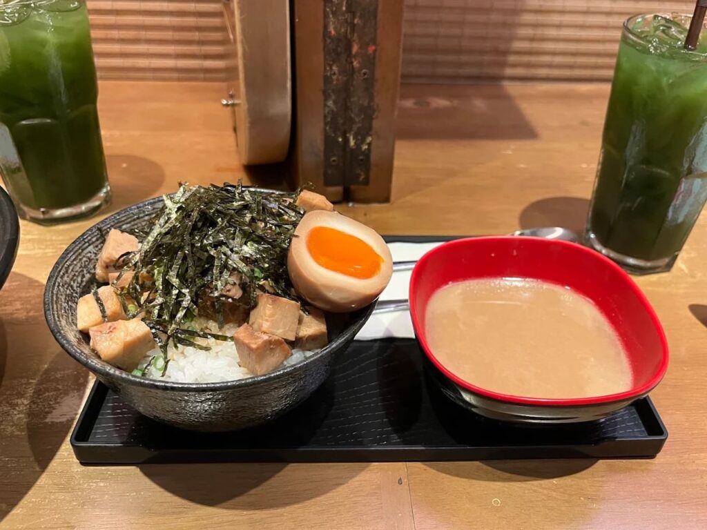 8. A Ramen - 10 ร้านอาหารญี่ปุ่น เมเจอร์รัชโยธิน และอเวนิวรัชโยธิน อร่อยฟิน หลากสไตล์