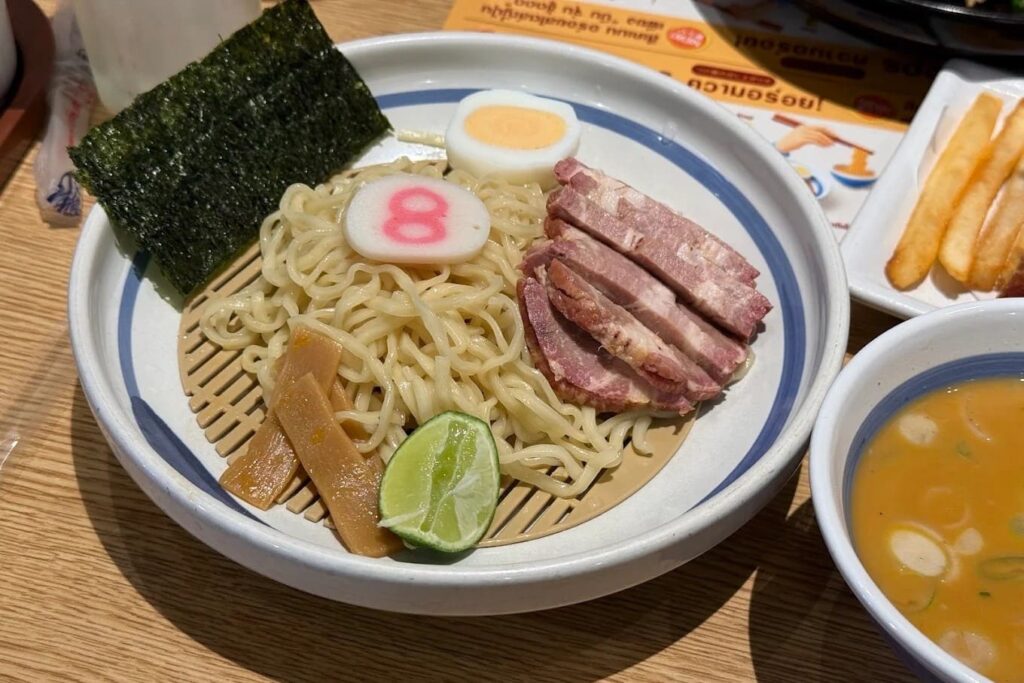 8. Hachiban Ramen - 9 ร้านอาหารญี่ปุ่นในยูเนี่ยน มอลล์ (Union Mall) อัปเดตล่าสุด อร่อยคุ้ม เดินห้างเสร็จแวะกินได้เลย