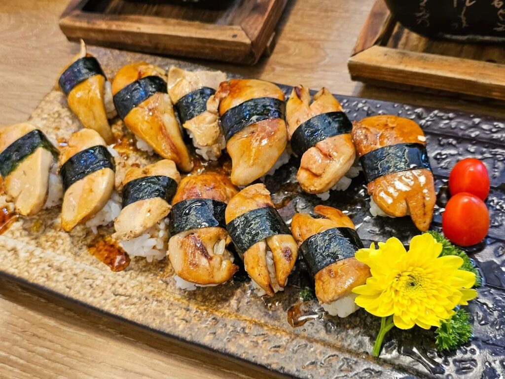 8. KIN DONBURI - ส่อง 10 ร้านอาหารญี่ปุ่นในสยามสแควร์ (Siam Square) ร้านไหนน่านั่ง ร้านไหนต้องไป