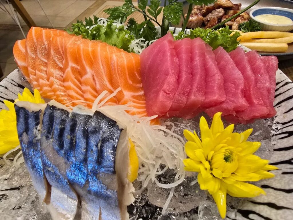 8. KIN DONBURI - ส่อง 10 ร้านอาหารญี่ปุ่นในสยามสแควร์ (Siam Square) ร้านไหนน่านั่ง ร้านไหนต้องไป