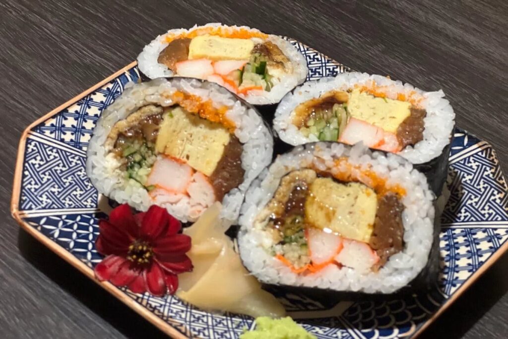 8. Sushi Yuji - 10 ร้านซูชิ (Sushi) ย่านอโศก สดฟินเหมือนบินไปกินที่เจแปน