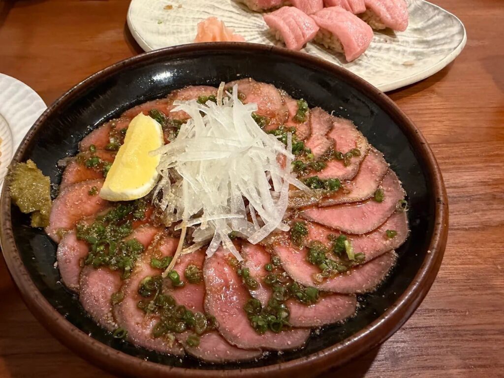 9. Saku Ekkamai - 10 ร้านอิซากายะ (Izakaya) เอกมัย บรรยากาศสุดชิล นั่งดื่มฟิน กินเพลินหลังเลิกงาน