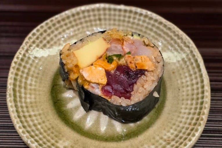 9. The Older Chef - 9 ร้านเมนูซูชิ (Sushi) ย่านรัชดา สด อร่อย คุ้มราคา สายอาหารญี่ปุ่นต้องปักหมุด