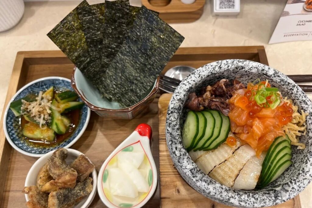 1. Cho Hand Rolled Sushi - 13 ร้านอาหารญี่ปุ่นในเซ็นทรัลเชียงใหม่ (Central Chiangmai) เช็กลิสต์พิกัดเด็ด อร่อยคุ้ม ถูกใจ