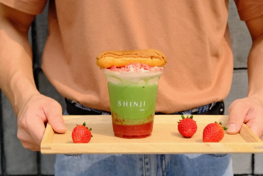 10. Shinji Matcha - 10 คาเฟ่ญี่ปุ่น (Japanese-vibe cafe) บรรยากาศละมุน ถ่ายรูปสวย