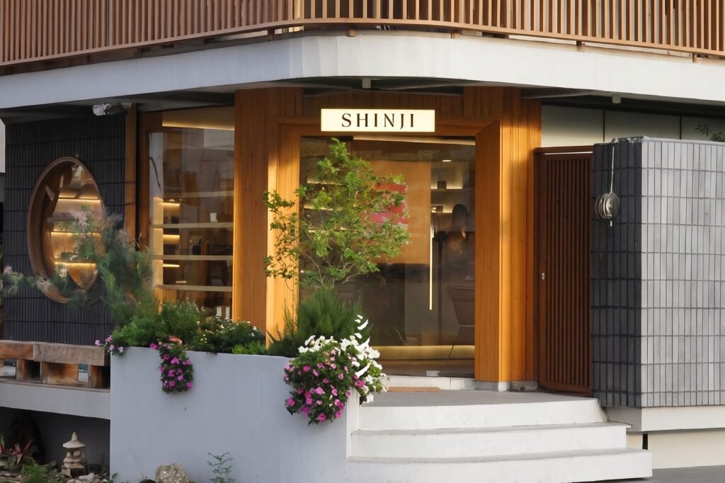 10. Shinji Matcha - 10 คาเฟ่ญี่ปุ่น (Japanese-vibe cafe) บรรยากาศละมุน ถ่ายรูปสวย