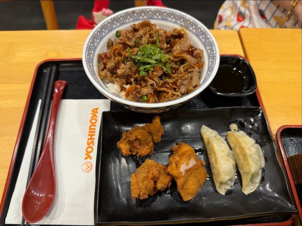 11. Yoshinoya - 13 ร้านอาหารญี่ปุ่นในเซ็นทรัลเชียงใหม่ (Central Chiangmai) เช็กลิสต์พิกัดเด็ด อร่อยคุ้ม ถูกใจสายกิน