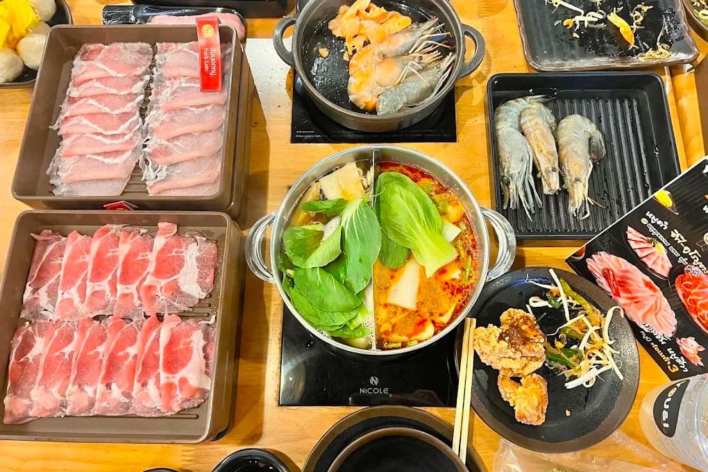 12. YOU&I Premium Suki Buffet - 15 ร้านบุฟเฟต์โซนสยาม (Buffet around SIAM) ลิสต์ร้านเด็ดใจกลางเมือง อิ่มฟินครบทุกสไตล์
