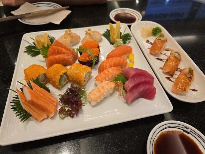 13. Fuji Japanese Restaurant - 15 ร้านอาหารญี่ปุ่นในหัวหิน (Hua Hin) ปักหมุดพิกัดเด็ด สายปลาดิบ ซูชิ อิซากายะ ห้ามพลาด
