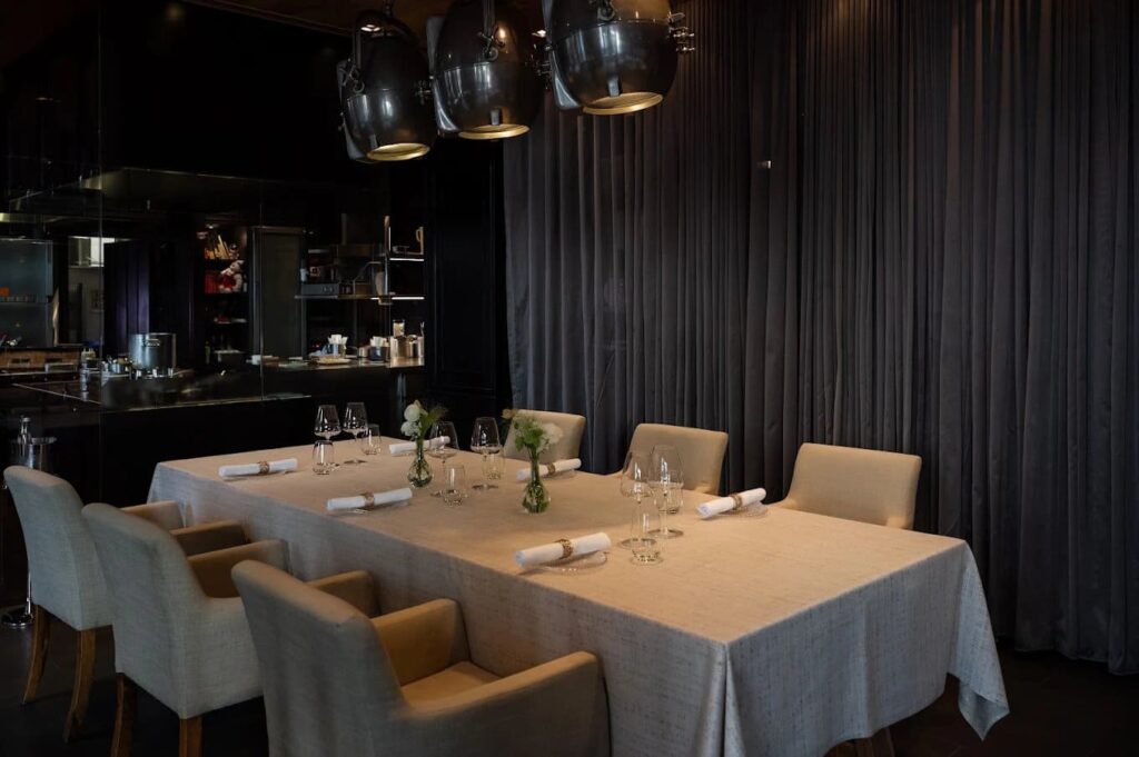 15. Elements, inspired by Ciel Bleu - 15 ร้านมิชลินอาหารญี่ปุ่น (Japanese MICHELIN Restaurants) ตามแนวรถไฟฟ้า BTS/ MRT