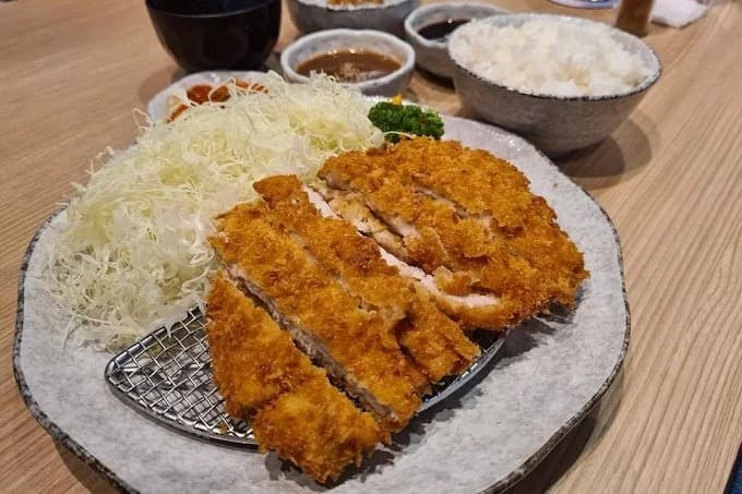 15. ZEN Restaurant Blueport Hua Hin - 15 ร้านอาหารญี่ปุ่นในหัวหิน (Hua Hin) ปักหมุดพิกัดเด็ด สายปลาดิบ ซูชิ อิซากายะ ห้า