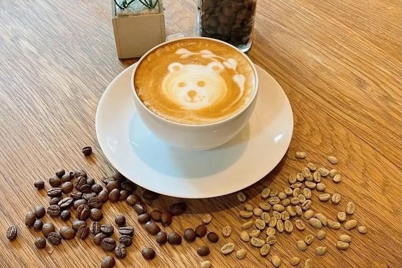2. Hakata Coffee Bangkok - 10 คาเฟ่ญี่ปุ่น (Japanese-vibe cafe) บรรยากาศละมุน ถ่ายรูปสวย