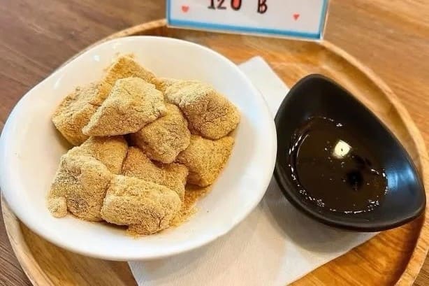 2. Hakata Coffee Bangkok - 10 คาเฟ่ญี่ปุ่น (Japanese-vibe cafe) บรรยากาศละมุน ถ่ายรูปสวย