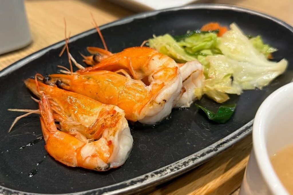 2. Oishi Eaterium - 10 ร้านอาหารญี่ปุ่นในเซ็นทรัล ชลบุรี (Central Chonburi) ปักหมุดพิกัดอร่อย จัดเต็มอาหารญี่ปุ่น