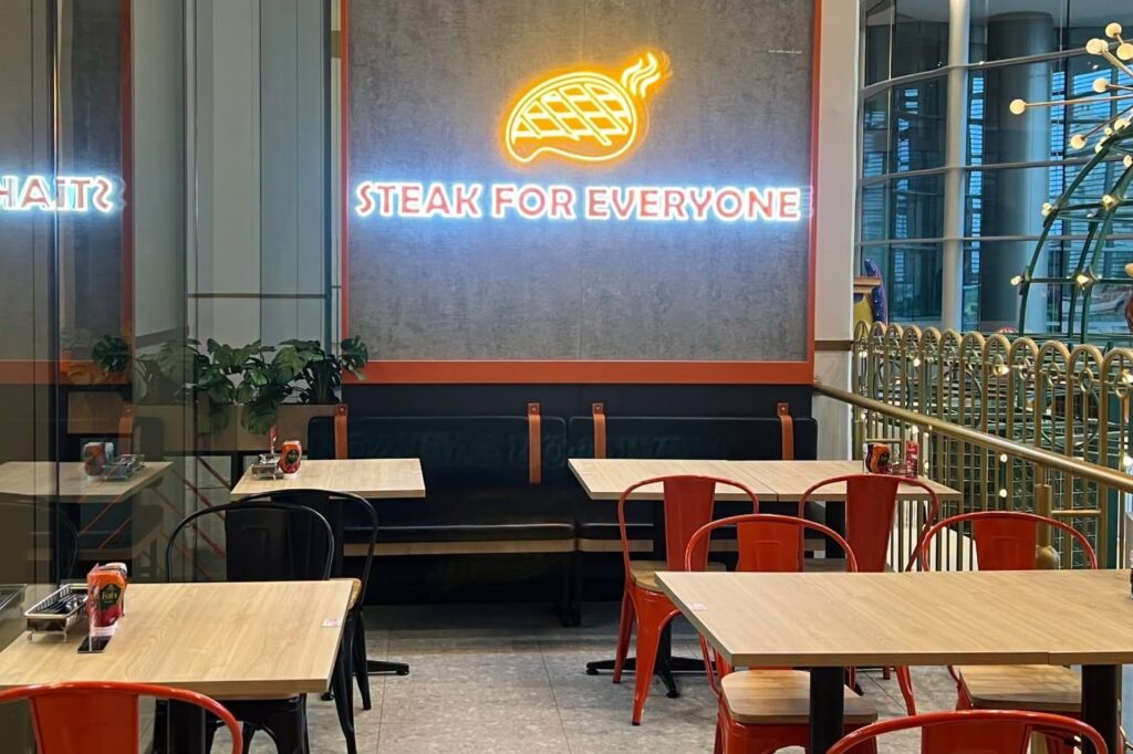 2. The Steak & More - 10 ร้านอาหารน่าลองในห้างแฮปปี้แทท บางนา (Happitat) อร่อยจัดเต็ม หลากสไตล์