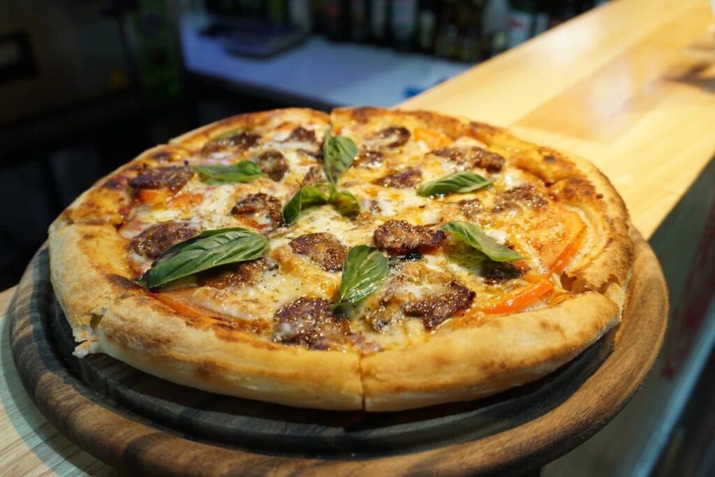 3. Pizza Adam O Adam - 10 ร้านอาหารน่าลองในห้างแฮปปี้แทท บางนา (Happitat) อร่อยจัดเต็ม หลากสไตล์