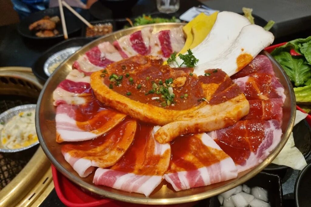 4. AKA Yakiniku - 10 ร้านอาหารญี่ปุ่นในเซ็นทรัลพัทยา (Central Pattaya) พิกัดอร่อยจัดเต็ม เช็กอินพัทยาทั้งทีต้องแวะชิม