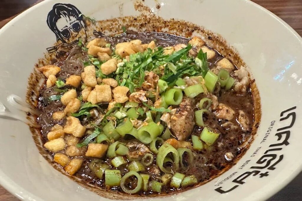 5. Kate Teaw Thai Boat Noodles - 10 ร้านอาหารน่าลองในห้างแฮปปี้แทท บางนา (Happitat) อร่อยจัดเต็ม หลากสไตล์