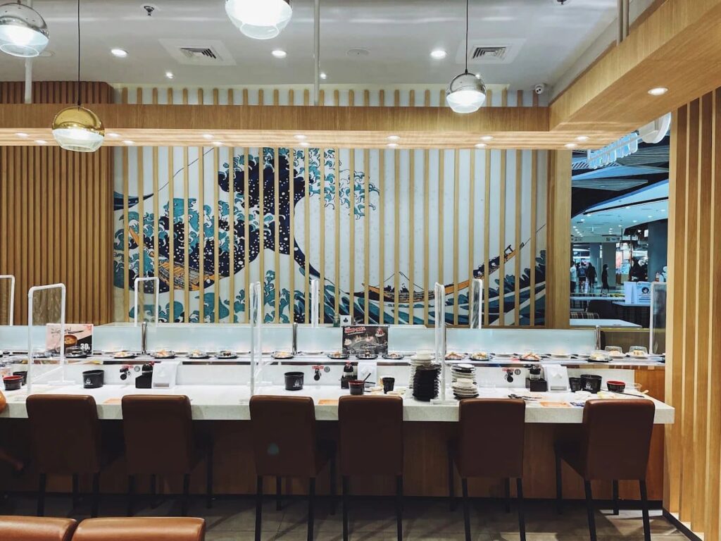 5. SUSHi EXPRESS - 10 ร้านอาหารญี่ปุ่นในเซ็นทรัล ชลบุรี (Central Chonburi) ปักหมุดพิกัดอร่อย จัดเต็มอาหารญี่ปุ่น