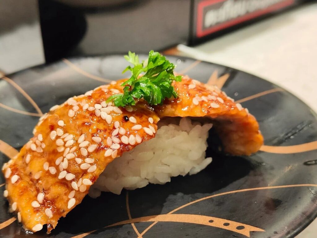 5. SUSHi EXPRESS - 10 ร้านอาหารญี่ปุ่นในเซ็นทรัล ชลบุรี (Central Chonburi) ปักหมุดพิกัดอร่อย จัดเต็มอาหารญี่ปุ่น