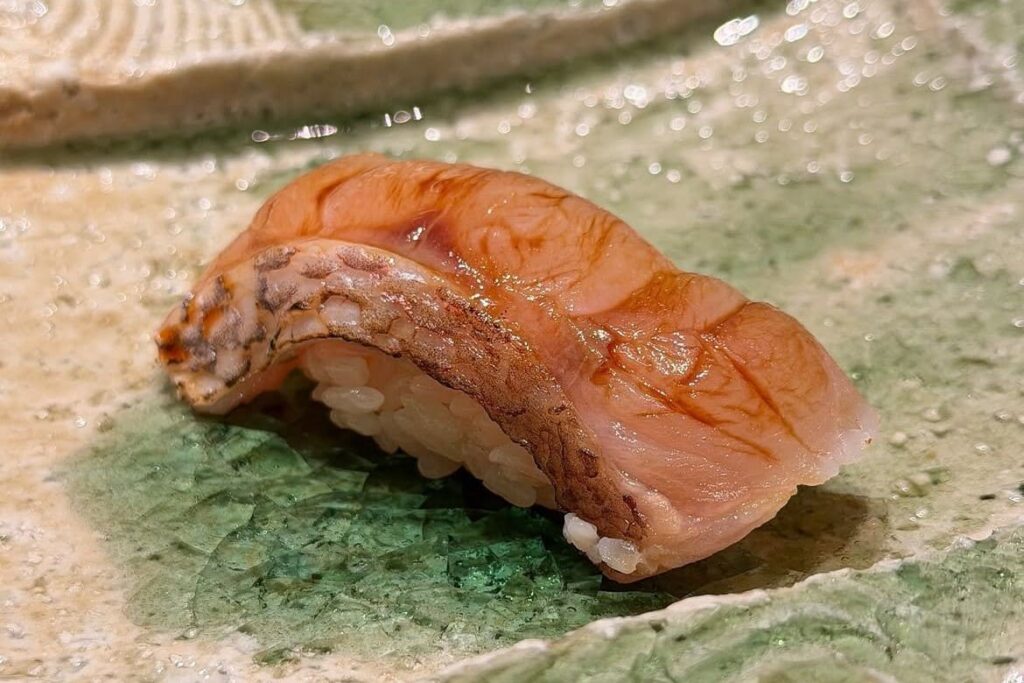 5. Sushi Saryu - 15 ร้านมิชลินอาหารญี่ปุ่น (Japanese MICHELIN Restaurants) ตามแนวรถไฟฟ้า BTS/ MRT