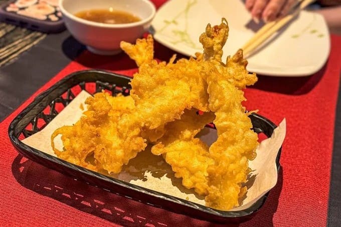 7. Hagi Japanese Restaurant - 15 ร้านอาหารญี่ปุ่นในหัวหิน (Hua Hin) ปักหมุดพิกัดเด็ด สายปลาดิบ ซูชิ อิซากายะ ห้ามพลาด