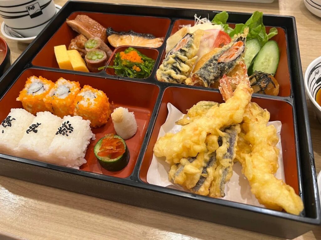 8. Fuji Japanese Restaurant - 8 ร้านอาหารญี่ปุ่นจังซีลอน (Jungceylon) ป่าตอง จัดเต็มรสชาติต้นตำรับ