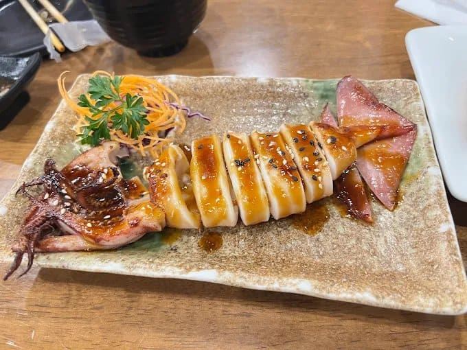 8. Toyama - 15 ร้านอาหารญี่ปุ่นในหัวหิน (Hua Hin) ปักหมุดพิกัดเด็ด สายปลาดิบ ซูชิ อิซากายะ ห้ามพลาด