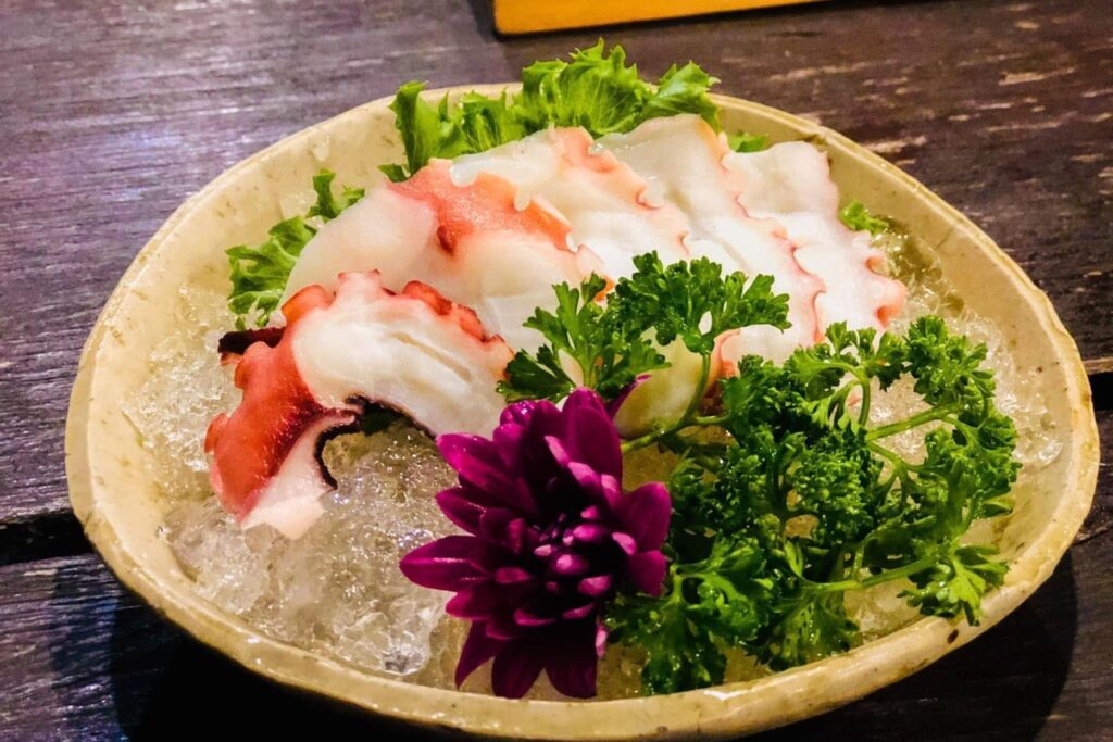 9. Umi sushibar - 15 ร้านอาหารญี่ปุ่นในหัวหิน (Hua Hin) ปักหมุดพิกัดเด็ด สายปลาดิบ ซูชิ อิซากายะ ห้ามพลาด