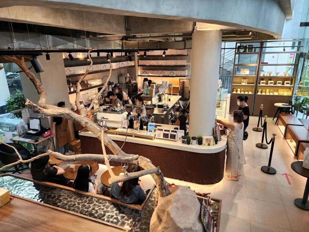 1. Tiengna Viennoiserie - 10 ร้านโดนัท (Donut) เจ้าดังในกรุงเทพฯ ไส้แน่น แป้งนุ่ม ลิ้มลองแล้วจะติดใจ