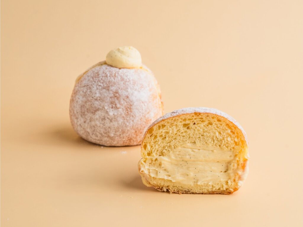 1. Tiengna Viennoiserie - 10 ร้านโดนัท (Donut) เจ้าดังในกรุงเทพฯ ไส้แน่น แป้งนุ่ม ลิ้มลองแล้วจะติดใจ