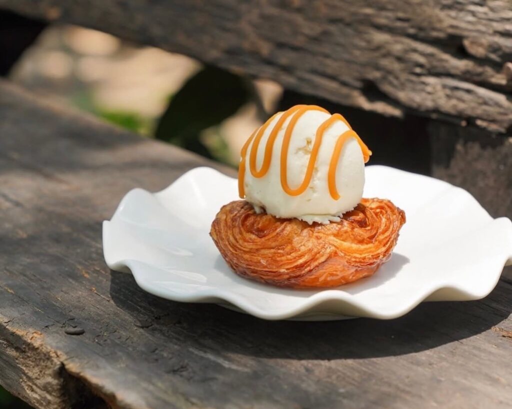 1. Tiengna Viennoiserie - 10 ร้านโดนัท (Donut) เจ้าดังในกรุงเทพฯ ไส้แน่น แป้งนุ่ม ลิ้มลองแล้วจะติดใจ