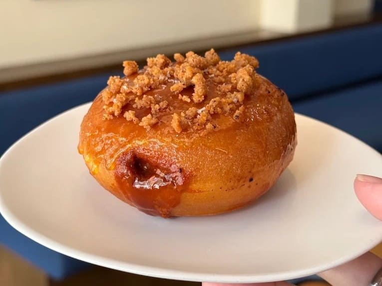 10. Drop by Dough - 10 ร้านโดนัท (Donut) เจ้าดังในกรุงเทพฯ ไส้แน่น แป้งนุ่ม ลิ้มลองแล้วจะติดใจ