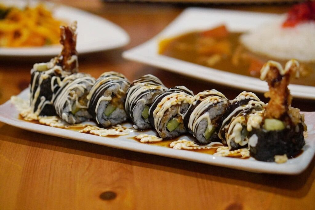 16. Tsukimi Japanese Restaurant - 25 ร้านอาหารญี่ปุ่นใกล้ BTS สายสีเหลือง รวมพิกัดเด็ดตลอดเส้นทาง