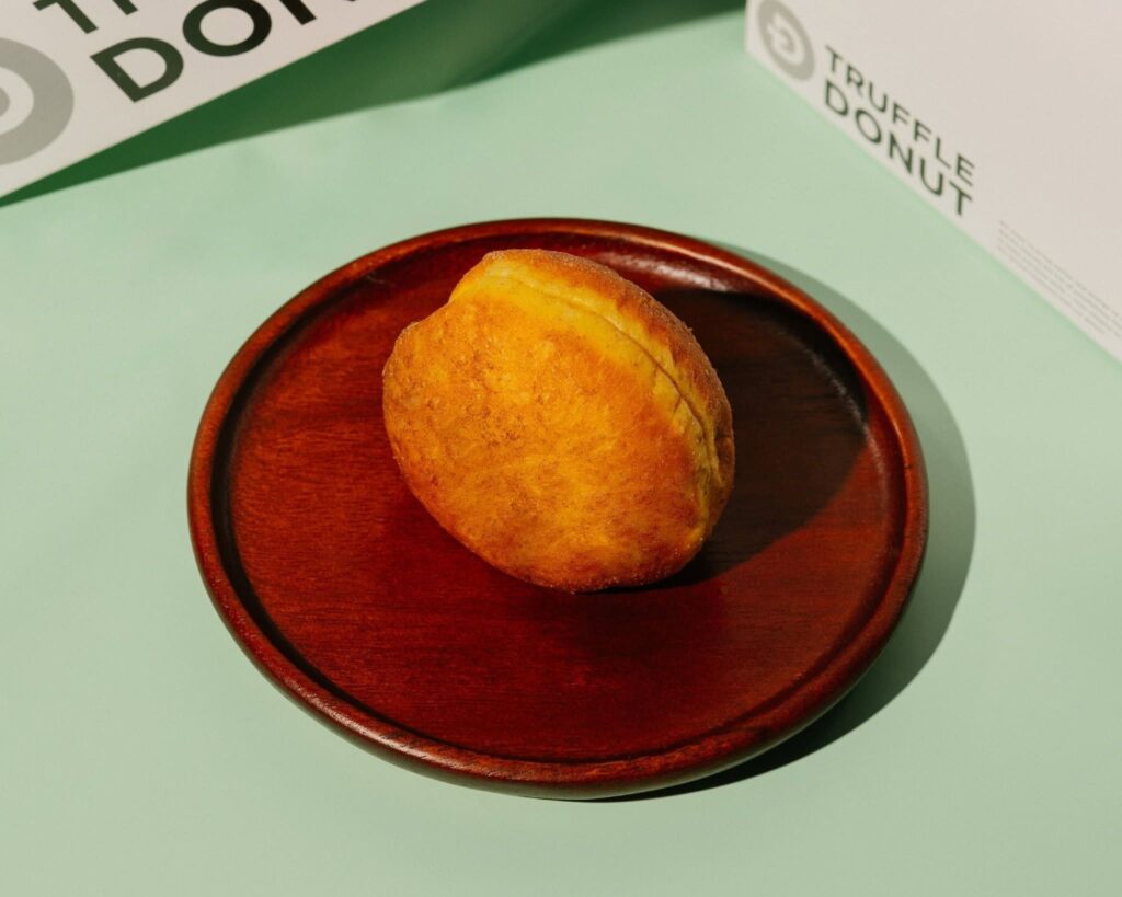 3. Truffle Donut - 10 ร้านโดนัท (Donut) เจ้าดังในกรุงเทพฯ ไส้แน่น แป้งนุ่ม ลิ้มลองแล้วจะติดใจ